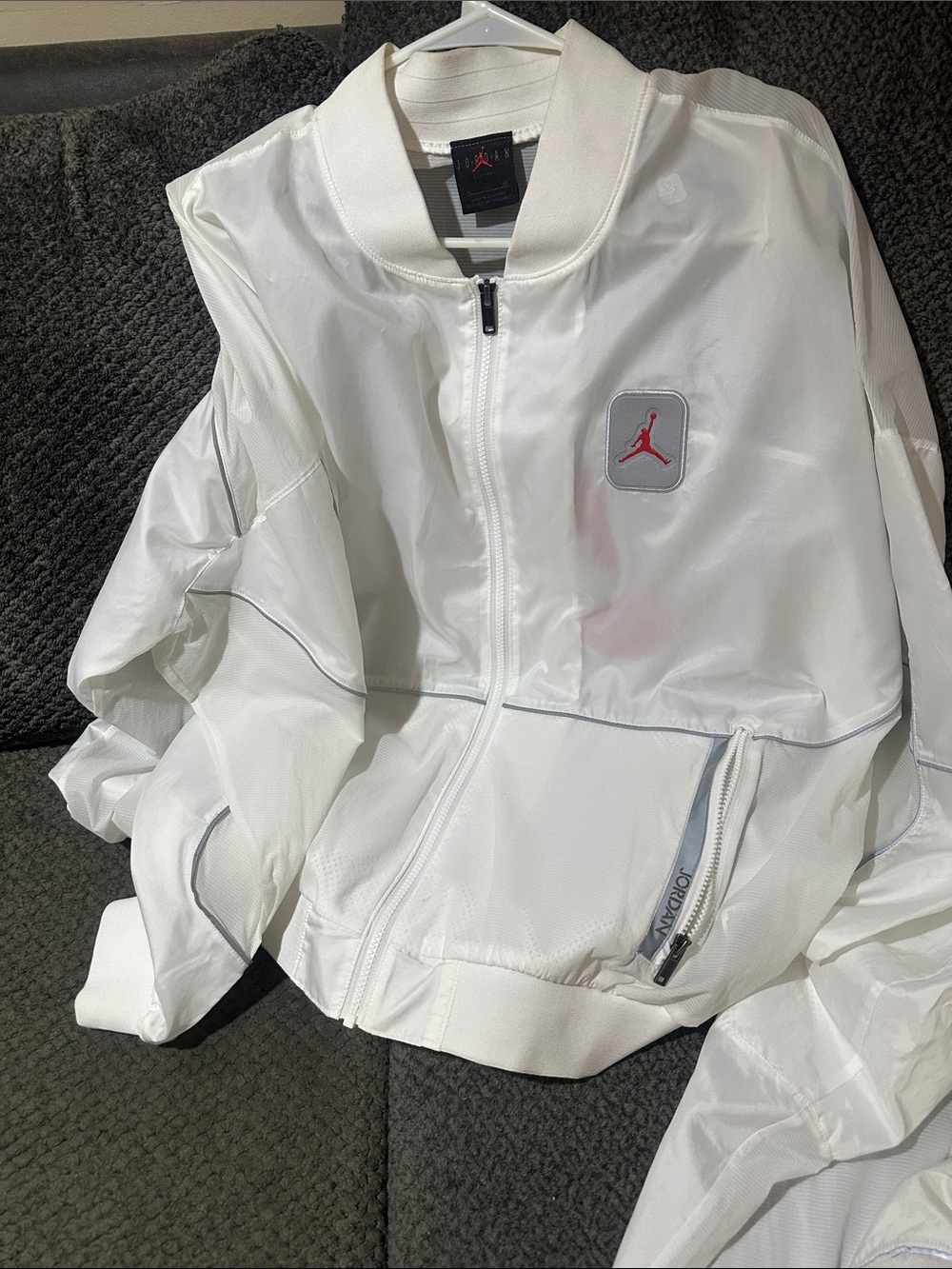 Jordan men's White Track Jacket and Jogger Set vintage